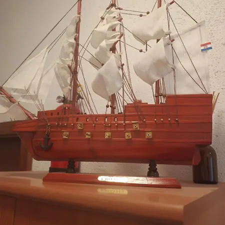 Livaja -100m2 ,free Parking, Klima,wifi Apartamento Zadar