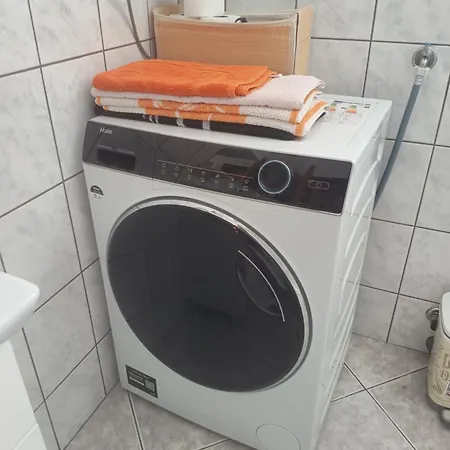 Livaja -100m2 ,free Parking, Klima,wifi דירה זאדאר