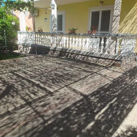 Livaja -easy Access 2db, Parking, Klima Appartamento