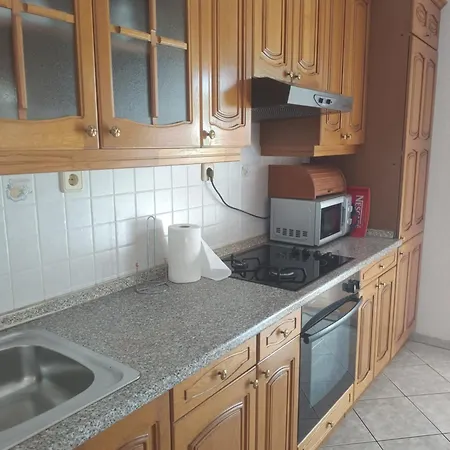 شقة Livaja -100m2 ,free Parking, Klima,wifi