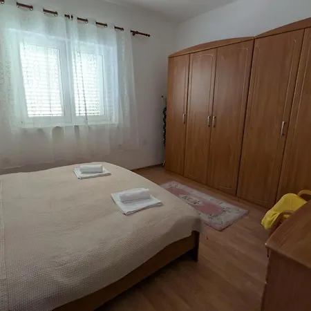 Livaja -easy Access 2db, Parking, Klima *